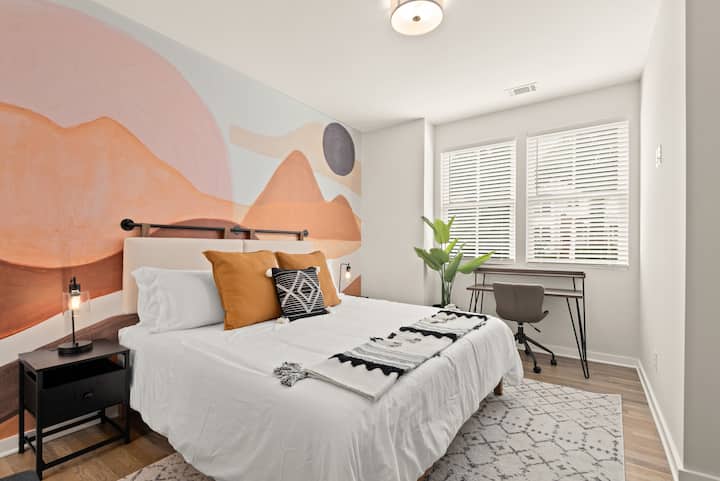 « Quelle maison géniale ! Propre et lumineux avec un décor funky et une ambiance détendue. Il y a une cuisine vraiment bien équipée, des lits confortables et un grand coin salon extérieur. Jason a été un hôte formidable qui a répondu rapidement et qui n'aurait pas pu être plus serviable. »