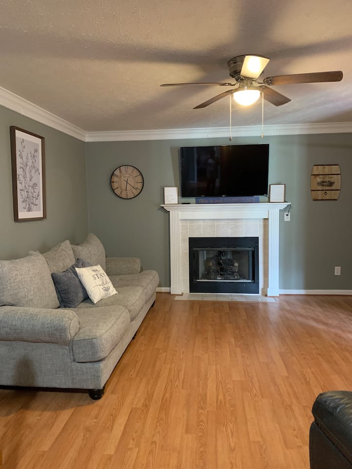 Inspired INN bourbon Houses for Rent in Shepherdsville, Kentucky