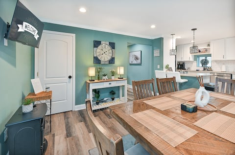 Culinary delight/Wi-Fi/Large Deck/Ample Parking