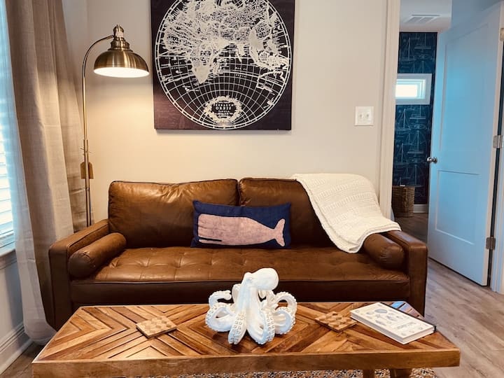 Romana Retreat - Pensacola, FL