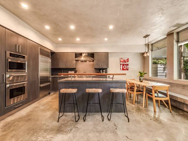 Modern Industrial Venice Home: 360 Degree Rooftop gallery image 5