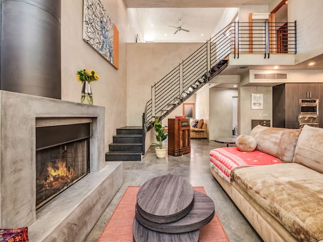 Modern Industrial Venice Home: 360 Degree Rooftop