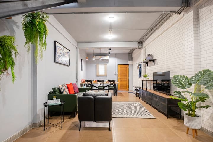 New City Center House 2 Min Walk To Bts Ratchatewi - Bangkok