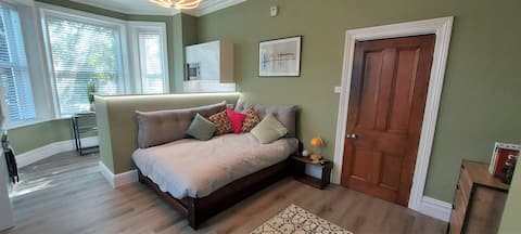 Successful Airbnb property: Luxury studio flat with private decking area in Hoylake & Meols