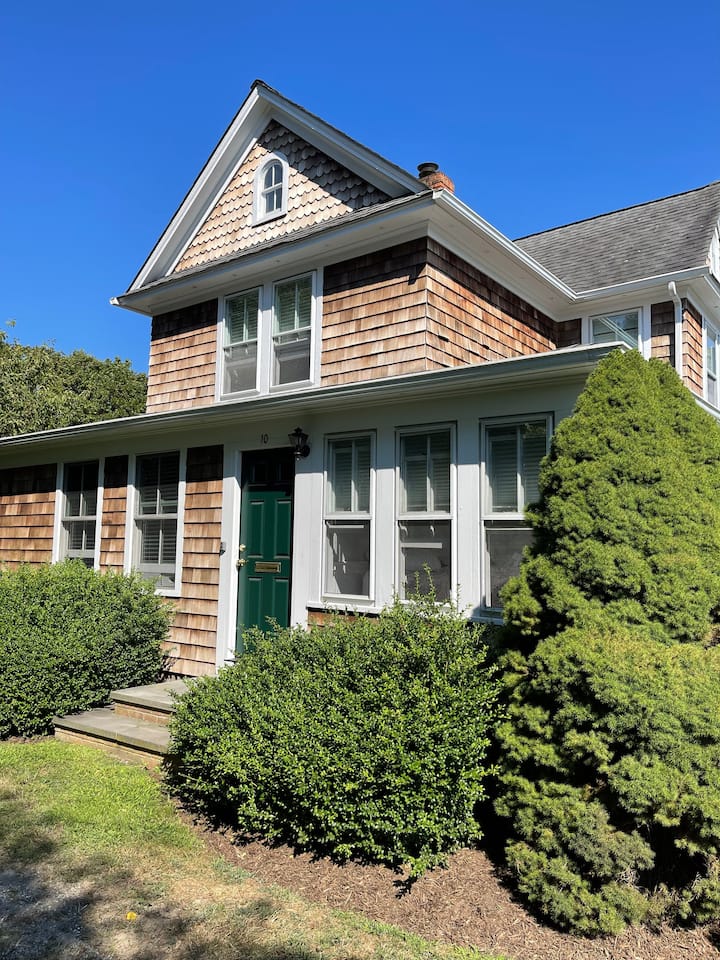 RemsenburgSpeonk Vacation Rentals & Homes New York, United States