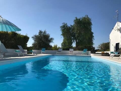 5 Star 21 Guests Events + Own Pool + 2.5 Hectares