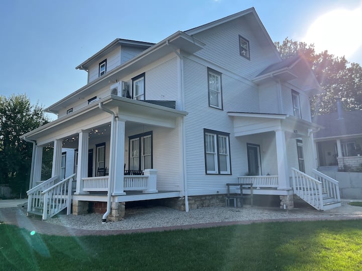 The Holders House Blocks from Campus and Downtown Houses for Rent in