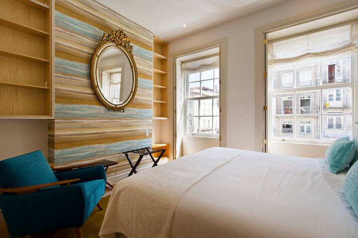 BOUTIQUE Rentals-Isabella Ribeira Apt great views gallery image 4