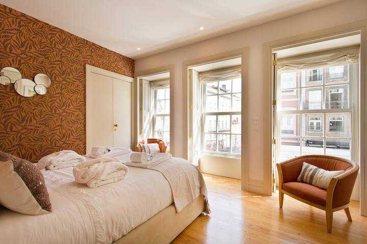 BOUTIQUE Rentals-Isabella Ribeira Apt great views gallery image 5