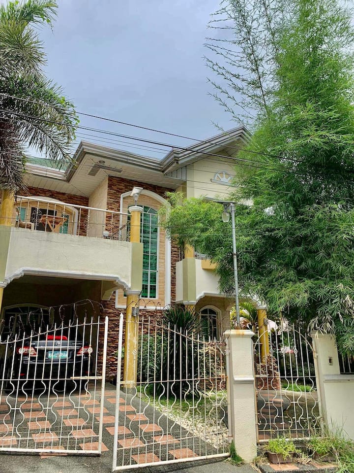 4 Bedroom, 2 Balconies Car Use, Alaminos, Laguna - Dasmariñas