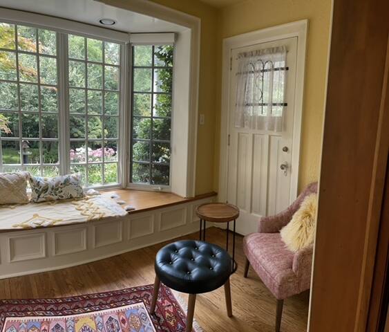 Bright and spacious 4 bedroom house with parking, gallery image 5