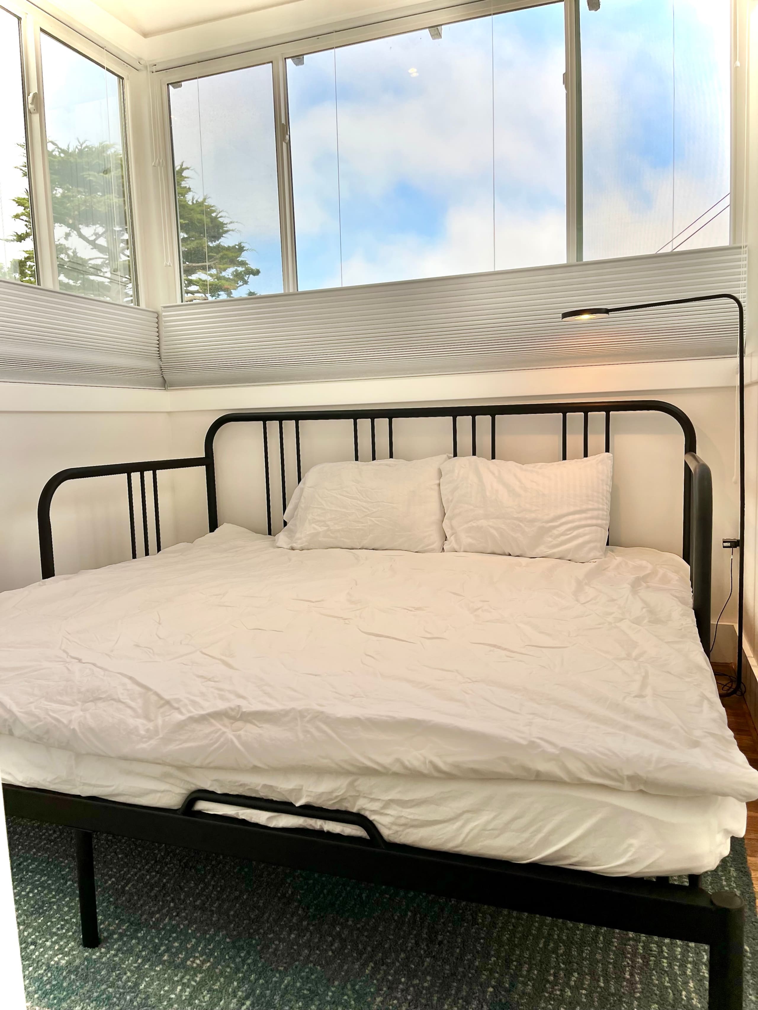 Home in San Francisco · ★4.97 · 5 bedrooms · 8 beds · 2 baths - Image 28