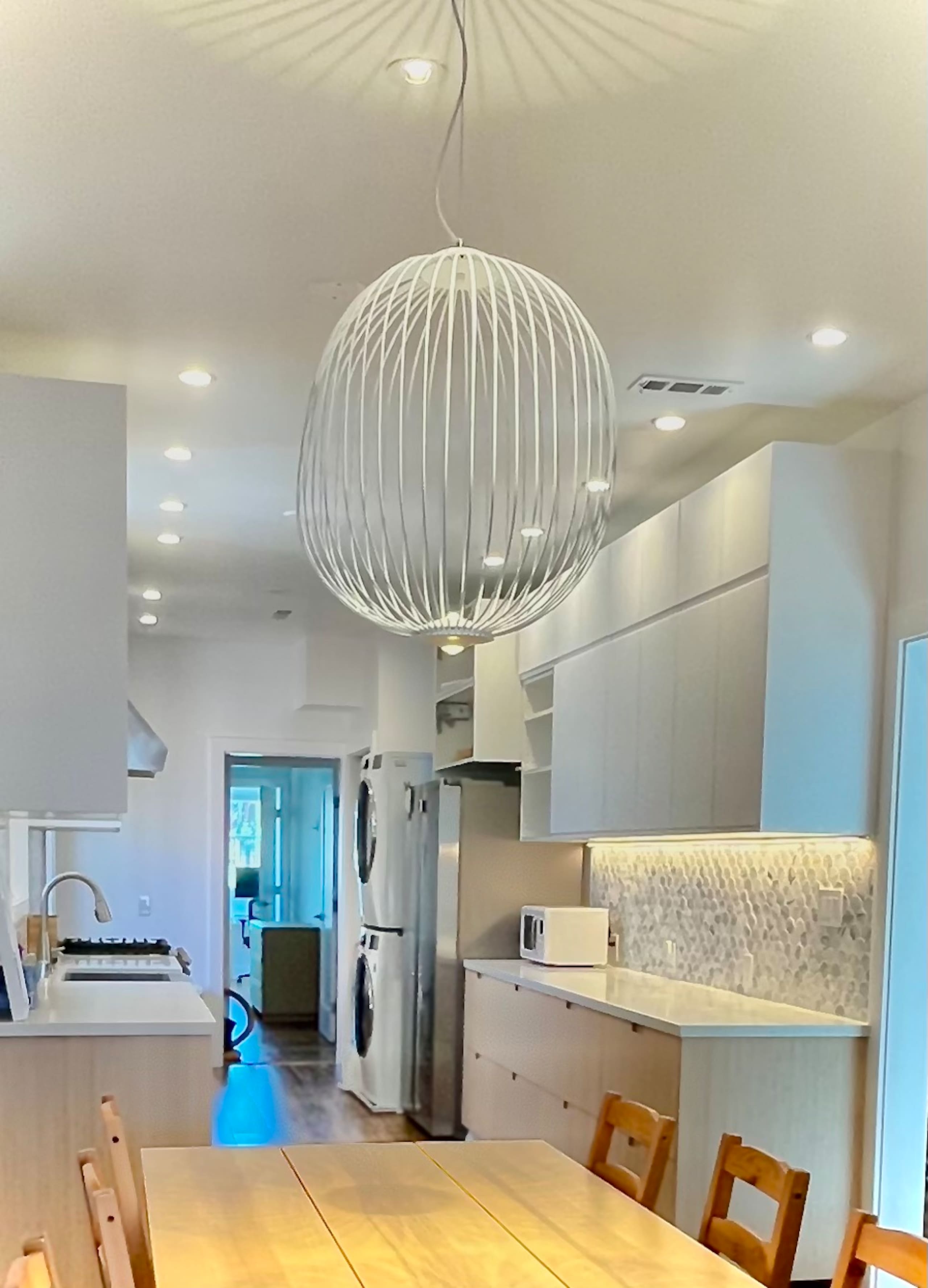 Home in San Francisco · ★4.97 · 5 bedrooms · 8 beds · 2 baths - Image 15