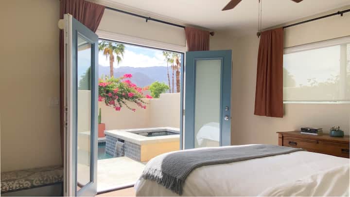 เพลิดเพลินกับวิวภูเขาจากเตียงที่สบาย