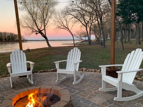 Lake Front Cabins: 1.5 acres, zip line, SUP, kayak
