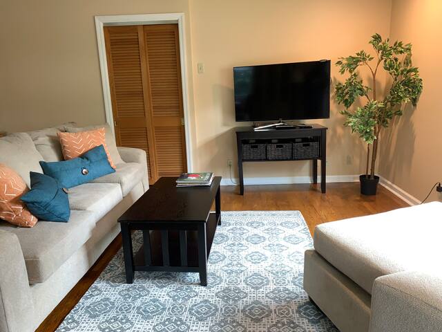 Cozy 2bd, 1 bth near OSU, downtown, I-70 and I-270 gallery image 4