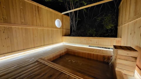 Hotspot Floating Whale near Sokcho IC! Fantastic forest canoe! Best healing in a private open-air sp