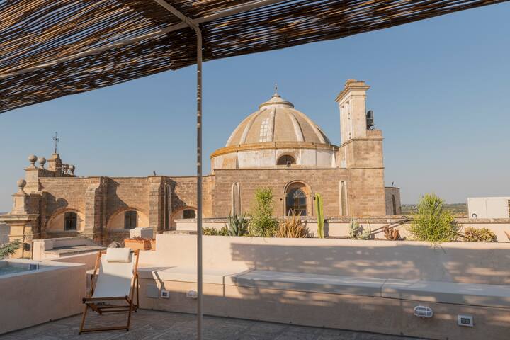 3 bedroom palazzo with roof terrace & plunge pool