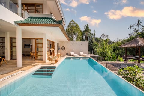 La Bohemia Ubud: Luxe 4BR villa with Natural Pool