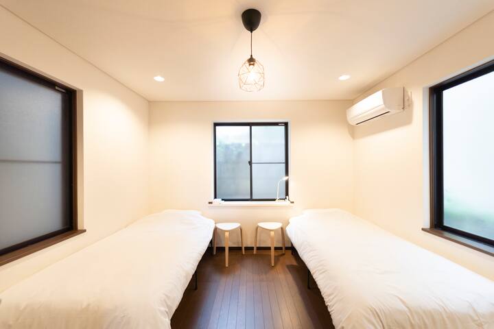 六本木駅徒歩7分/90平米2LDK/デザイナーズ戸建 gallery image 2