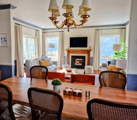 Spacious 6BR+3.5BA •Peaceful, By Shops •For Groups