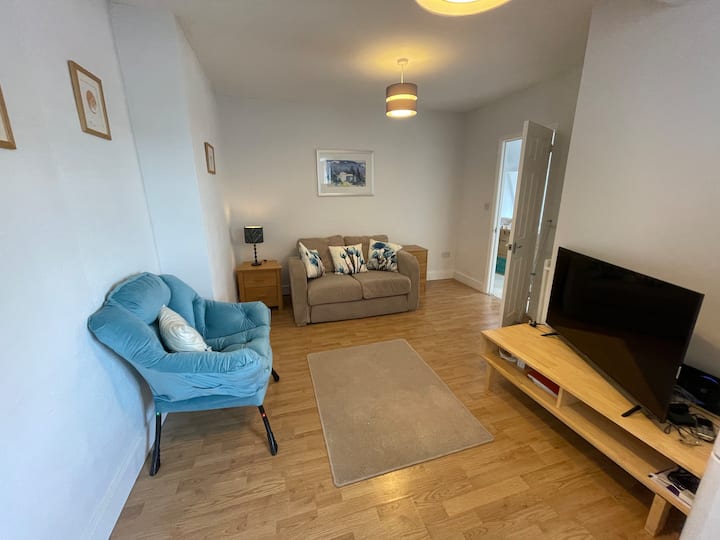 One Bedroom Flat In Epsom Surrey - Epsom