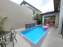 Modern+villa+with+private+pool+in+Angeles+City