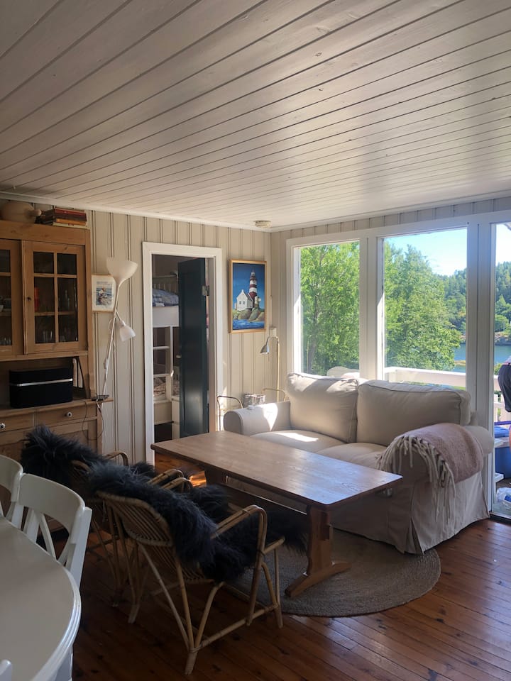 Nydelig Liten Hytte Med Kort Vei Til Vannet - Noorwegen