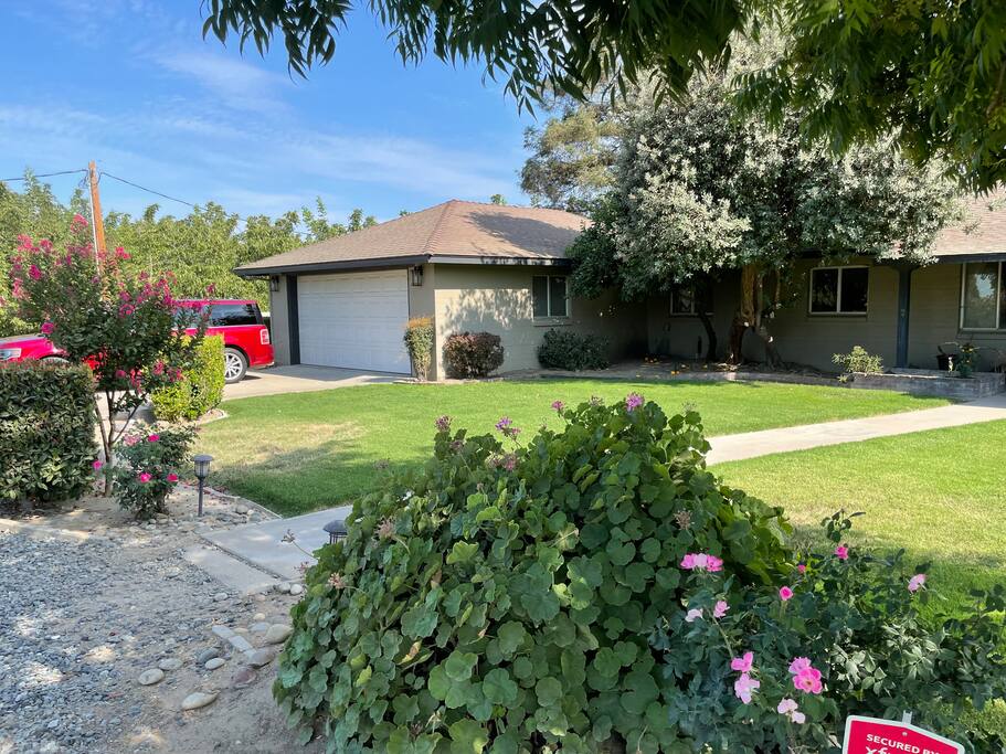 Country Comfortable 4 Bedroom Home
