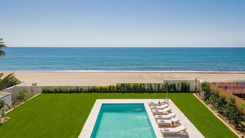 5*Beach Villa
Chef,Yoga,Gym,
massage,Heated Pool