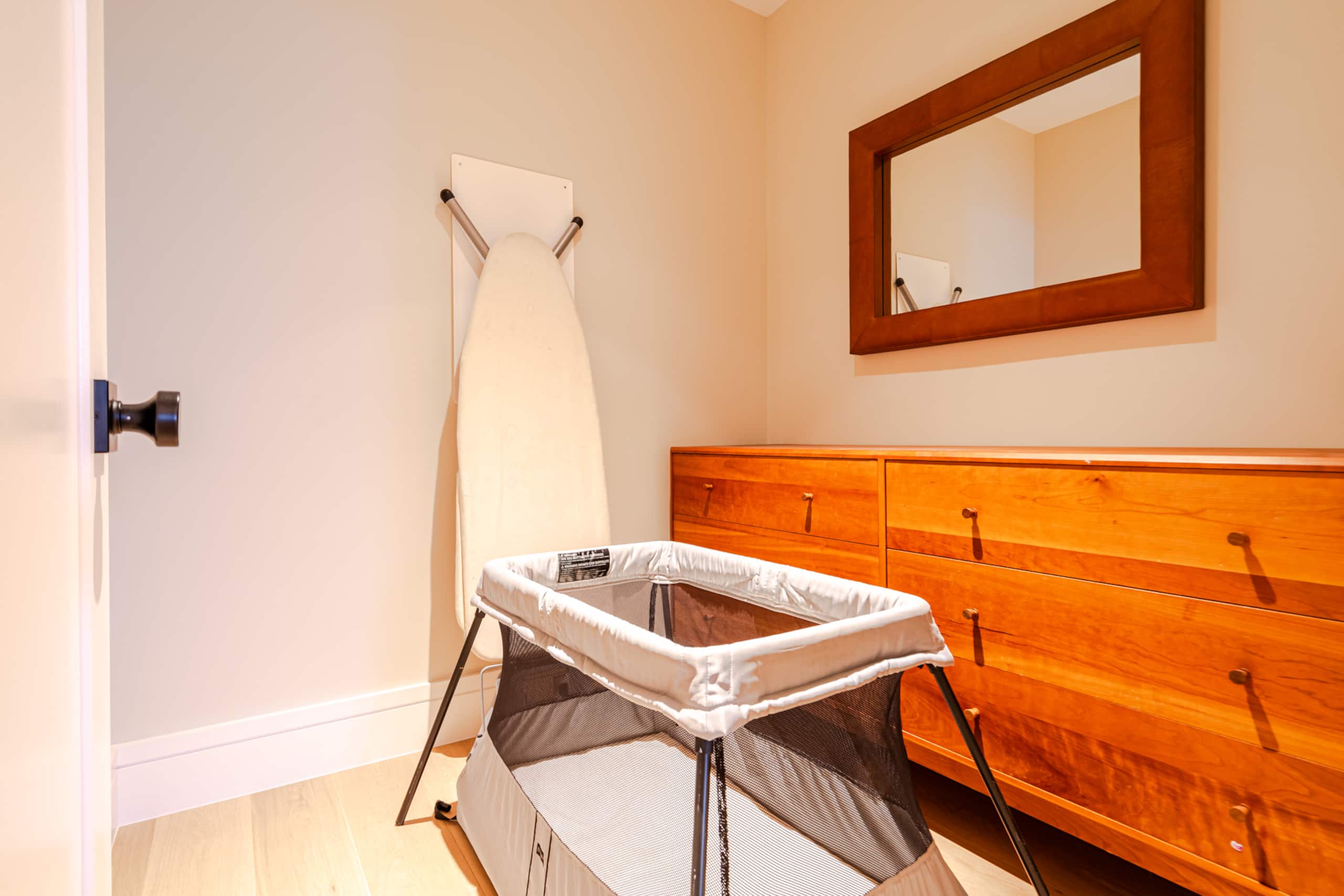 Home in San Francisco · ★4.97 · 2 bedrooms · 2 beds · 1 bath - Image 16