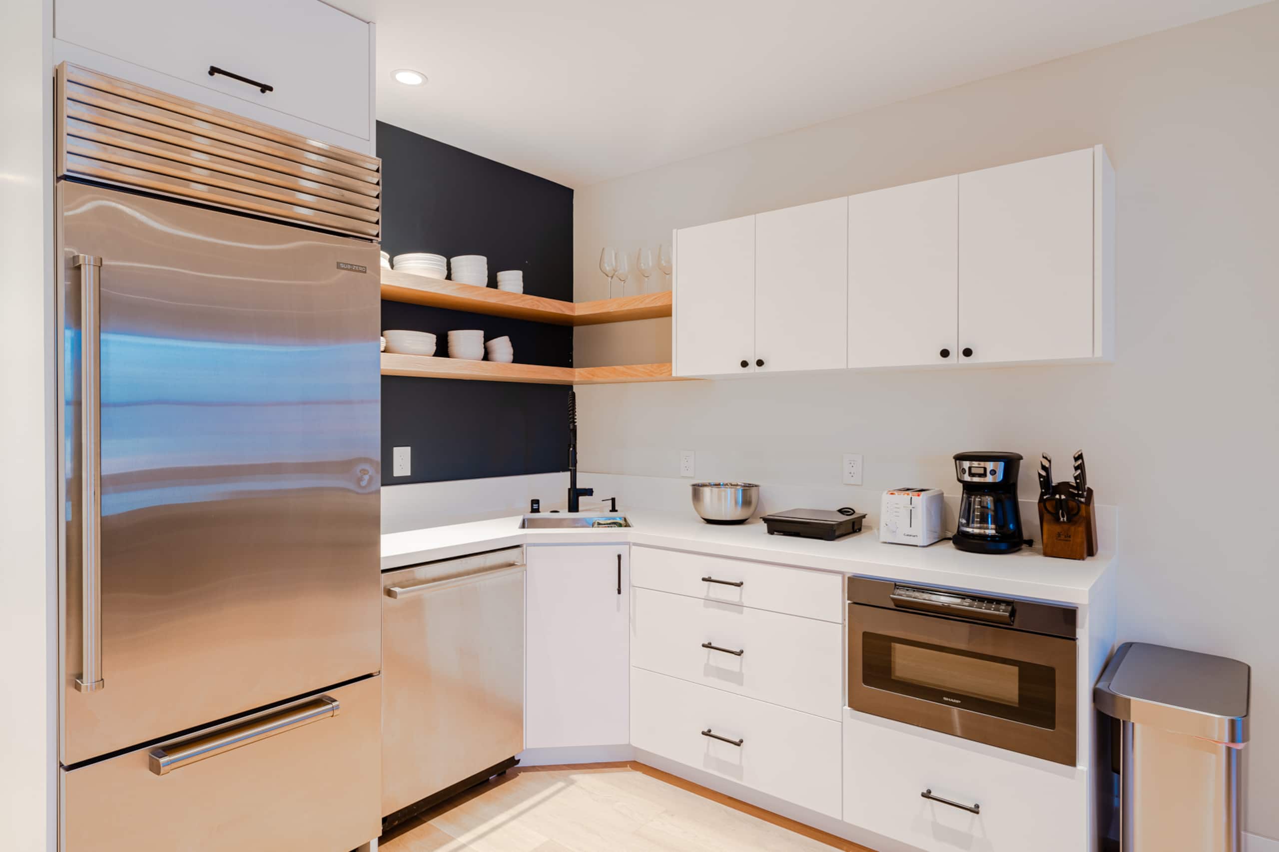 Home in San Francisco · ★4.97 · 2 bedrooms · 2 beds · 1 bath - Image 4