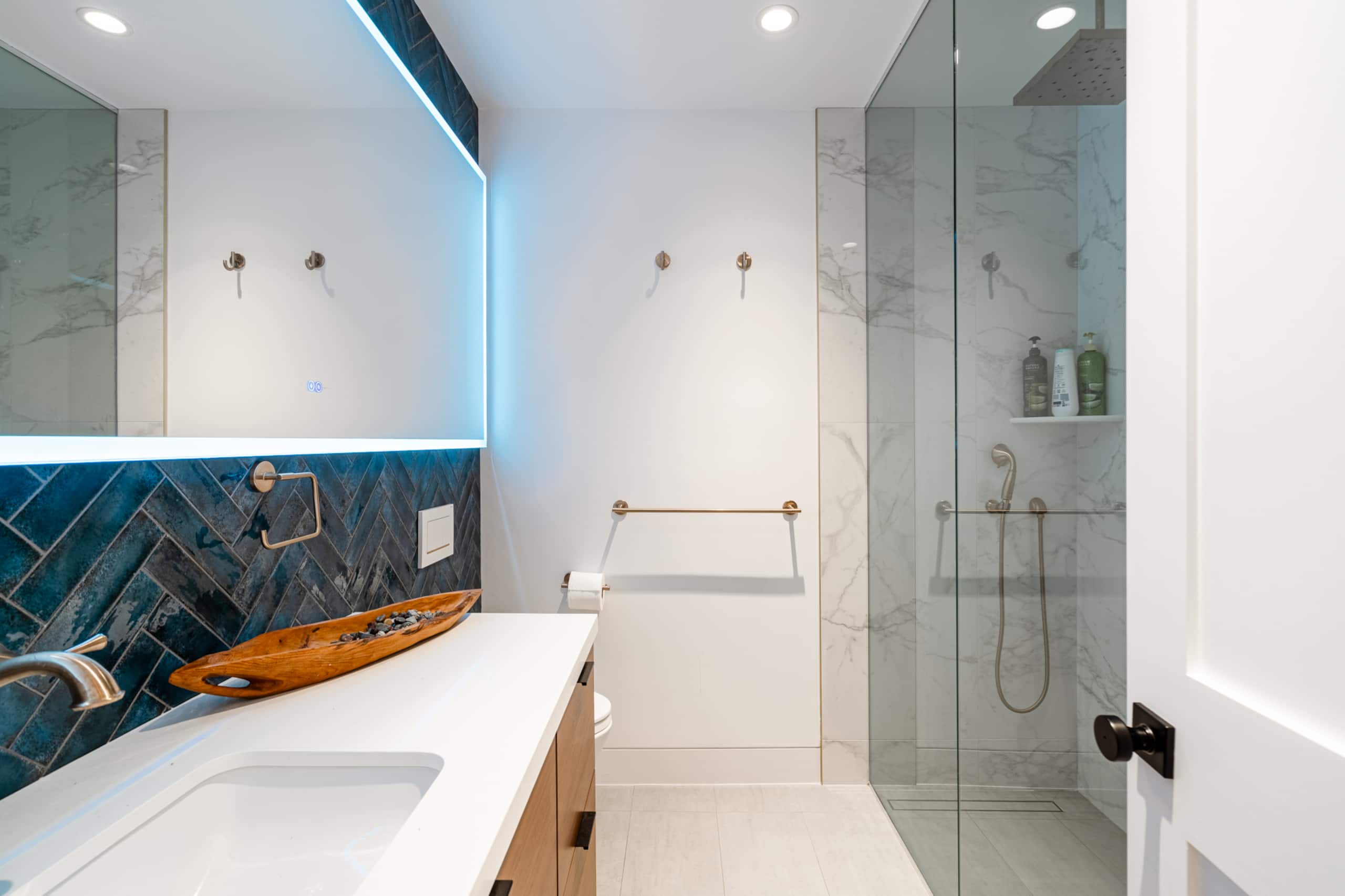 Home in San Francisco · ★4.97 · 2 bedrooms · 2 beds · 1 bath - Image 19