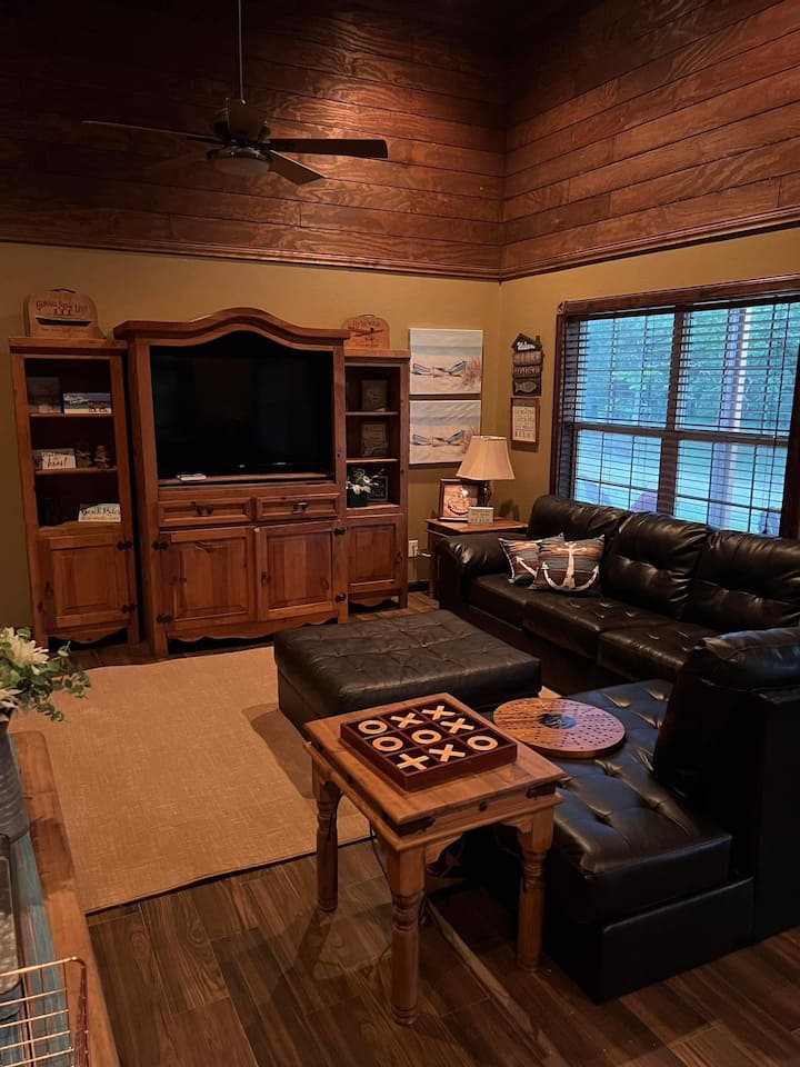 Copper Ridge Lake House - Lake of the Arbuckles, OK