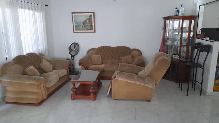 Confortable Casa Con Piscina, Cerca De Todo. - Mariquita