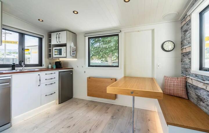 Nestle Inn Naseby
$200 A Night For 7 Guests - Ranfurly