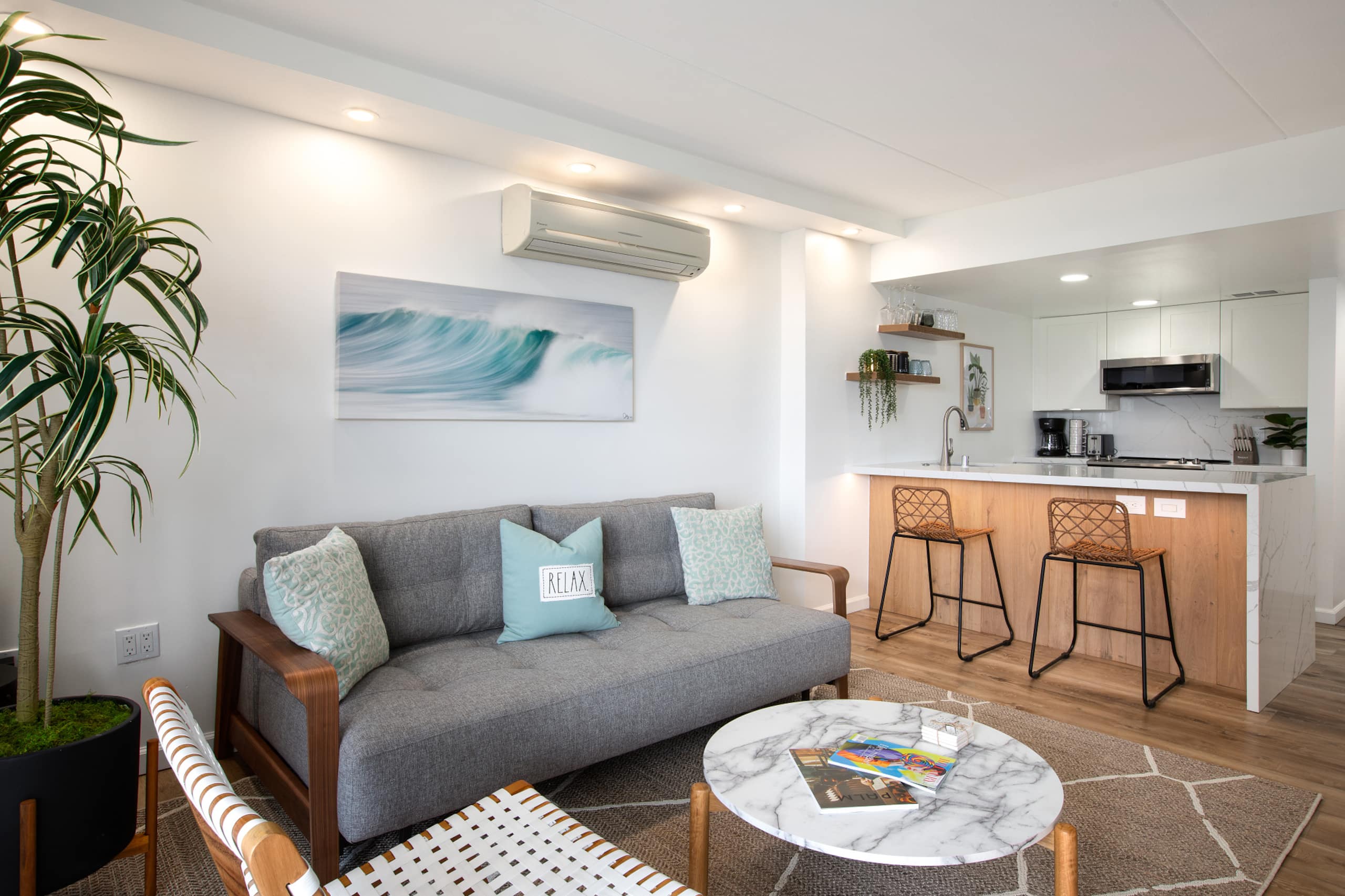 Condo in Honolulu · ★4.89 · 1 bedroom · 2 beds · 1 private bath - Image 1