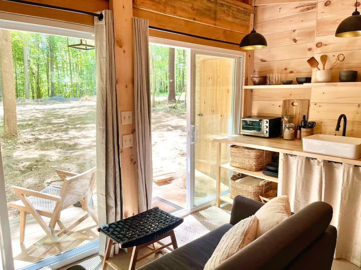 Woodland Cabin Getaway - Camden, ME