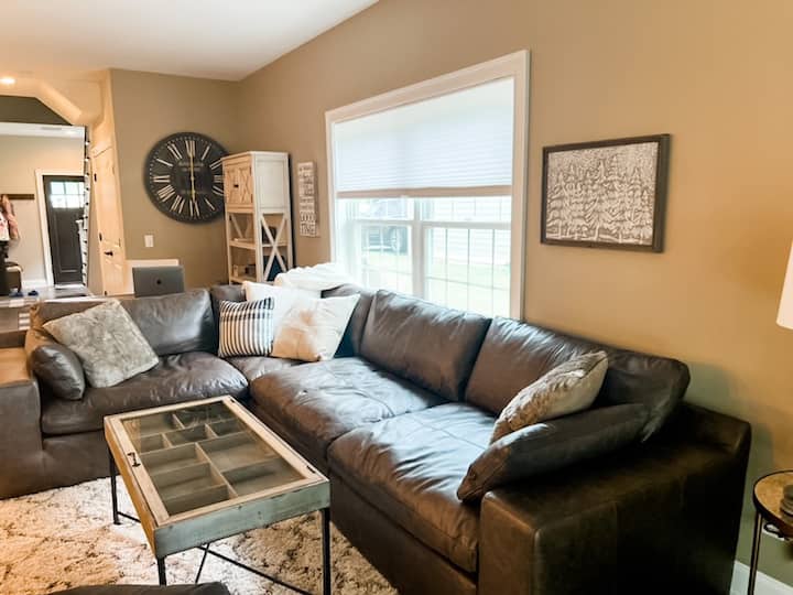 Luxury Townhome - Easy Walk To Village - Ellicottville, NY