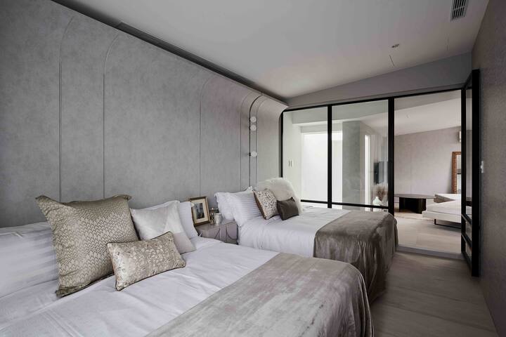 T5時尚優雅8-10人房/電梯/三房三衛/誠品/中山站/台北車站10分鐘 gallery image 3