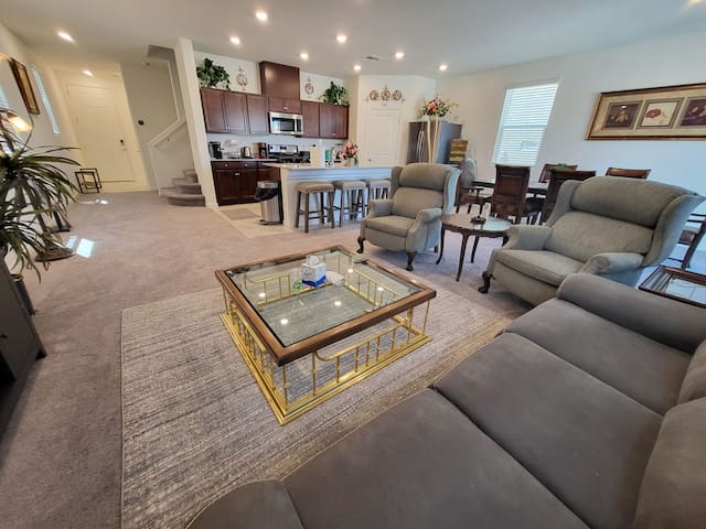 •New House 2022•5Bdr•Golf•Pets•Garage•Roku TV•BBQ•