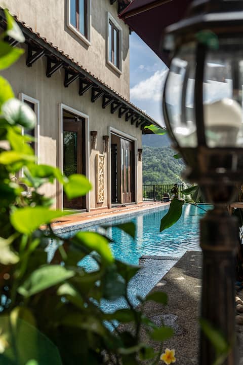 Balinese Suite - Private Pool | Karaoke | BBQ