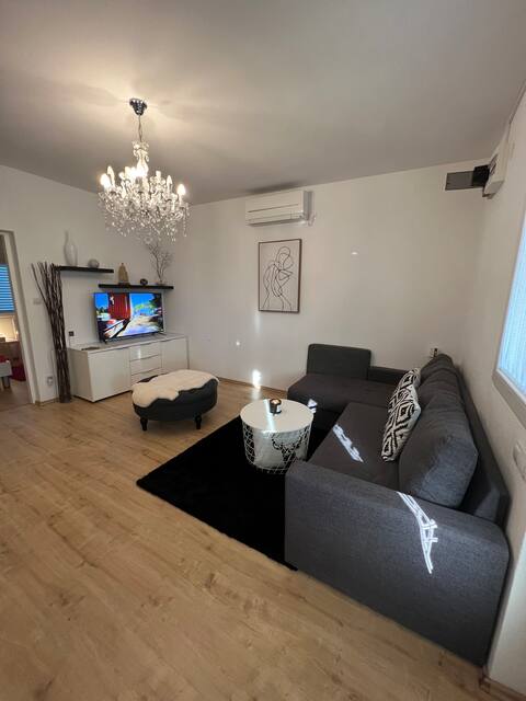 Popular Airbnb listing: Apartments Stone in Grbe