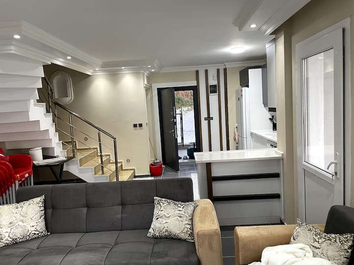 ÖZel Havuz Deniz Manzaralı Villa - Kuşadası