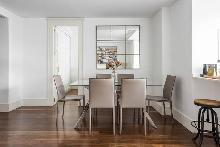 Balboa I – LUXA HOME gallery image 2