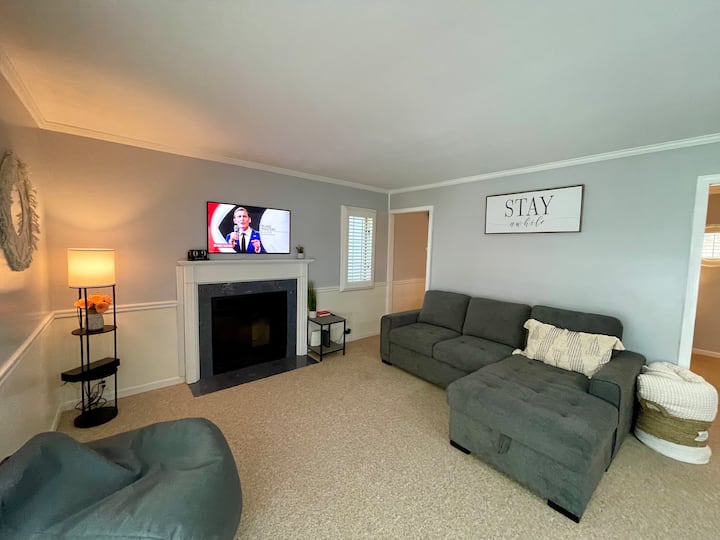 Top Rated Villa Located Near Mohegan Sun & Mystic - Norwich, CT