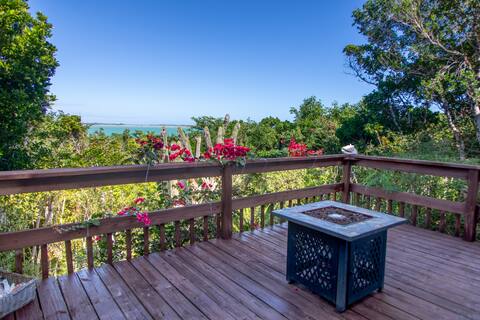 Water’s Edge Cottage, Bottle Creek, North Caicos