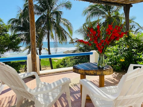 Beachfront house with concession for private use