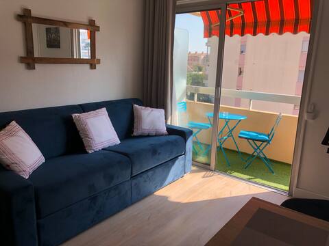 Propriété Airbnb réussie: Studio beach at 150m- à Fréjus