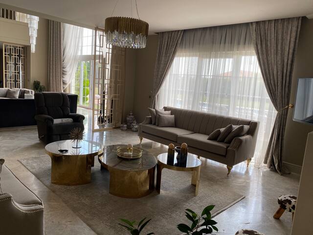 Havuzlu, konforlu, lüks villa gallery image 4